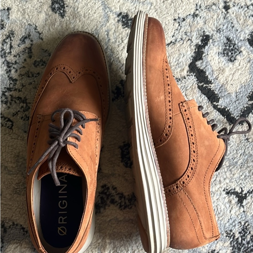 Men's Tan Brogue Shoes